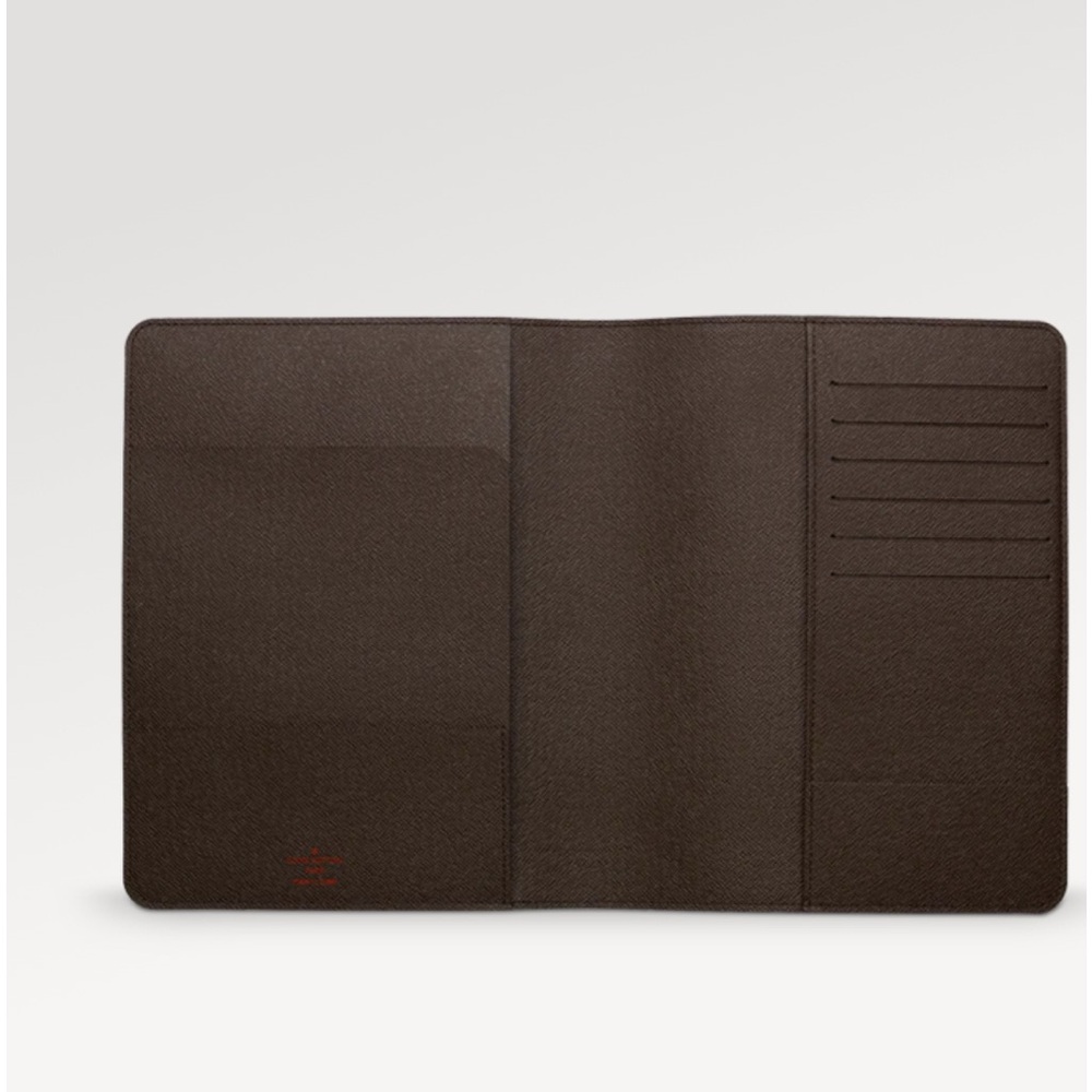 Authentic Louis Vuitton Desk Agenda - Picture 3 of 10